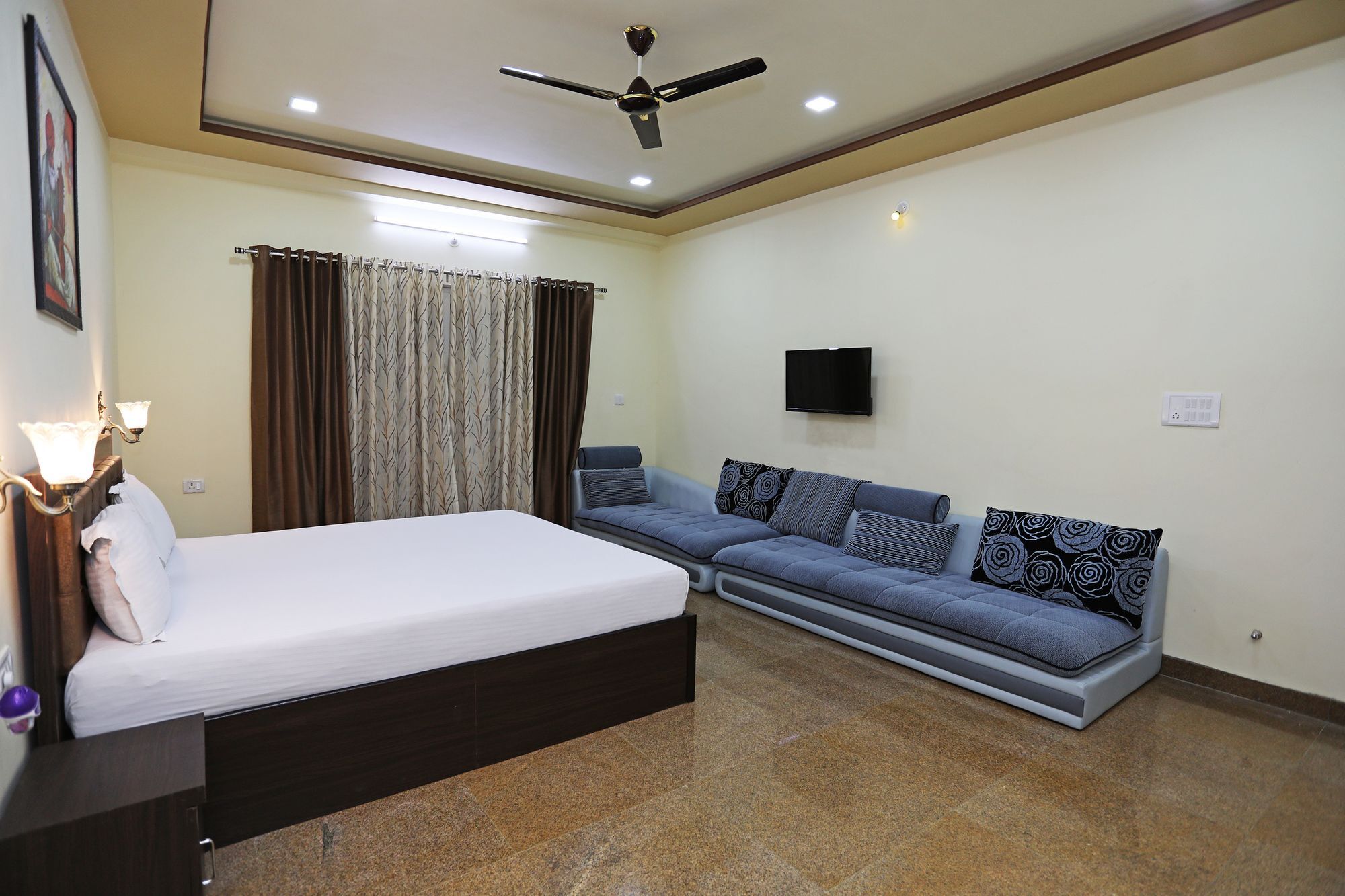 Oyo 9428 Hill View Room Goverdhan Vilas Udaipur Exterior foto